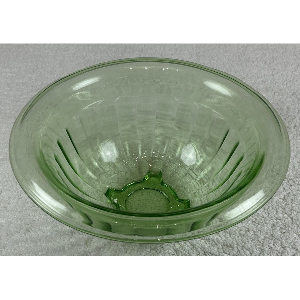 Vtg Hazel Atlas Vaseline Uranium Green Depression Glass Medium Mixing Bowl *EUC*
